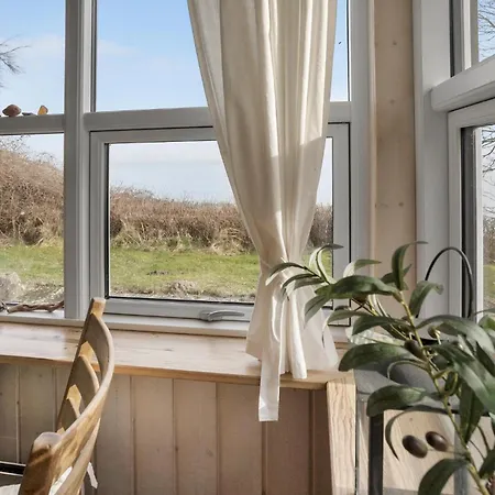 Σπίτι διακοπών Lovely In With Kitchen Idestrup