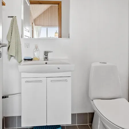 Lovely In With Kitchen