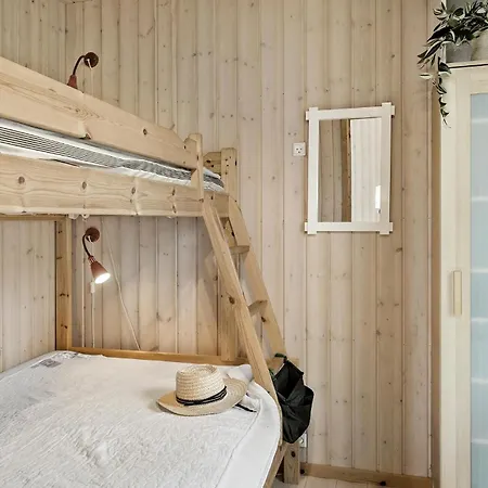 Lovely In With Kitchen بيت للعطل *