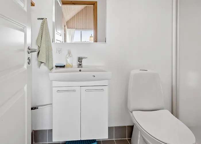 Lovely In With Kitchen